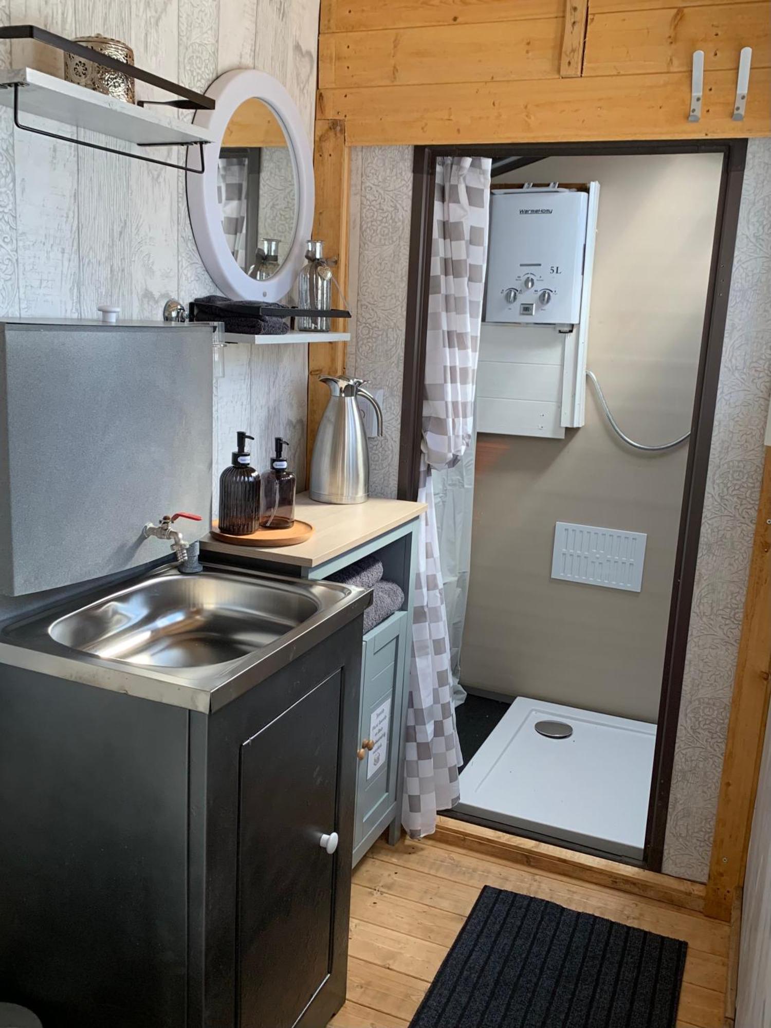 Hedgehog Lodge Colwall Ngoại thất bức ảnh